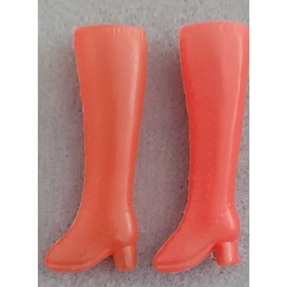 BARBIE Doll Red Boots W/Lace Up Style MOD/Gogo Boots-Flexible Plastic-Vintage